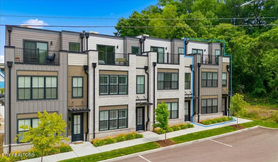 376 Mccormick St, Knoxville, TN 37920 - #3