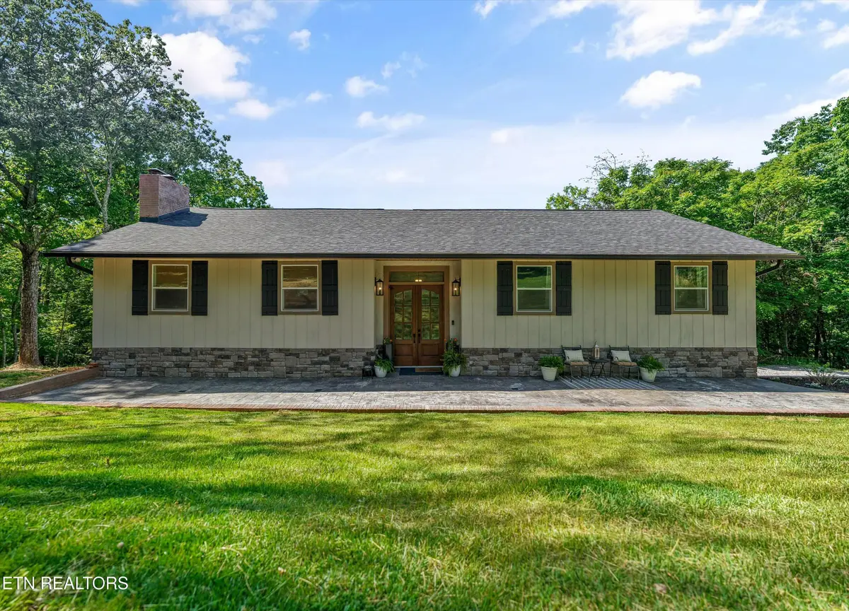 8430 Lakeland Drive, Lenoir City, TN 37772 - #1