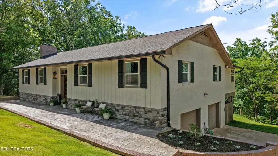 8430 Lakeland Drive, Lenoir City, TN 37772 - #2