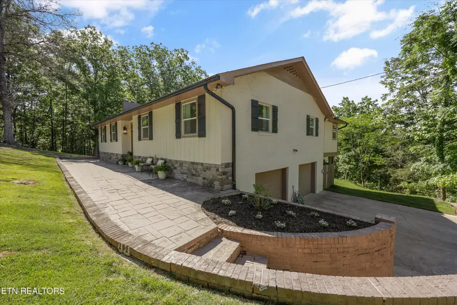 8430 Lakeland Drive, Lenoir City, TN 37772 - #3