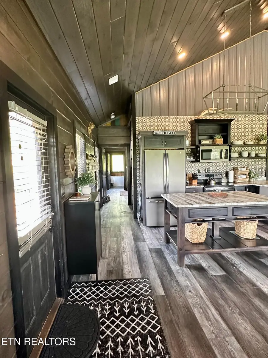 330 Oak Lake Drive, Sevierville, TN 37876 - #3