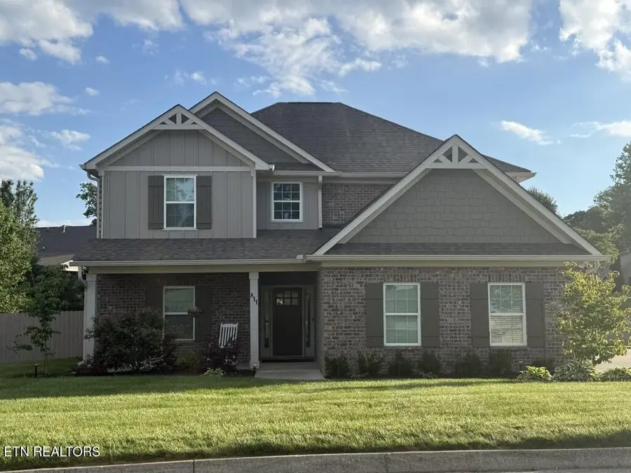 811 Yosemite Drive, Lenoir City, TN 37771 - #2