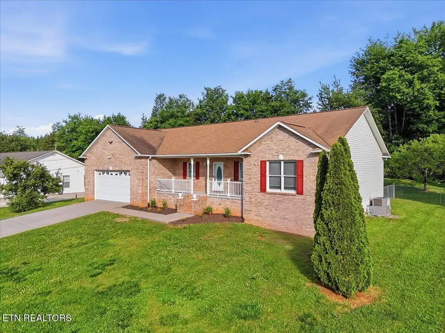 1401 Misty Ridge Drive, Lenoir City, TN 37772 - #3