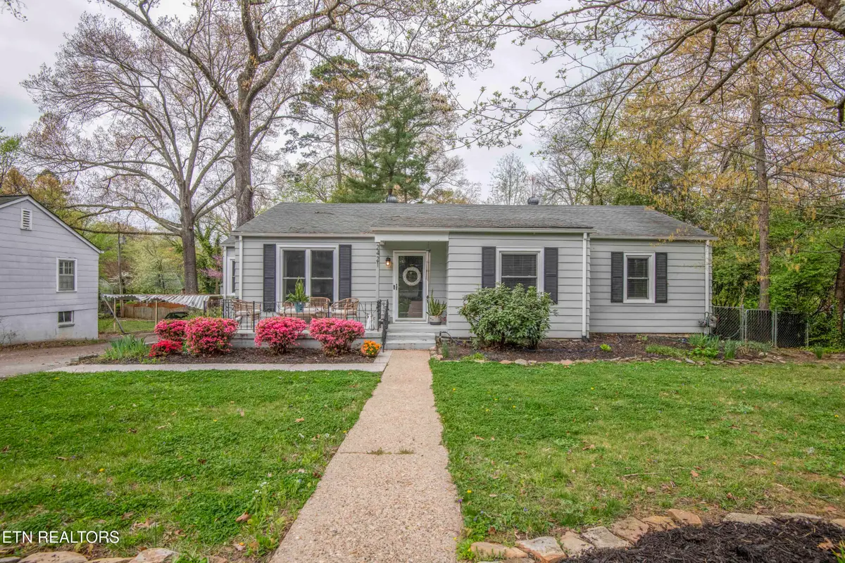 2421 N Park Blvd, Knoxville, TN 37917 - #1