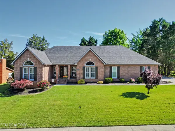 818 Somerset Drive, Maryville, TN 37803