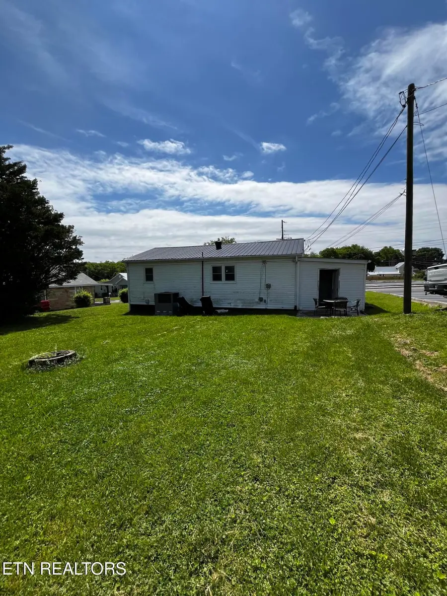 71 Taylor Ave, Crossville, TN 38555 - #3