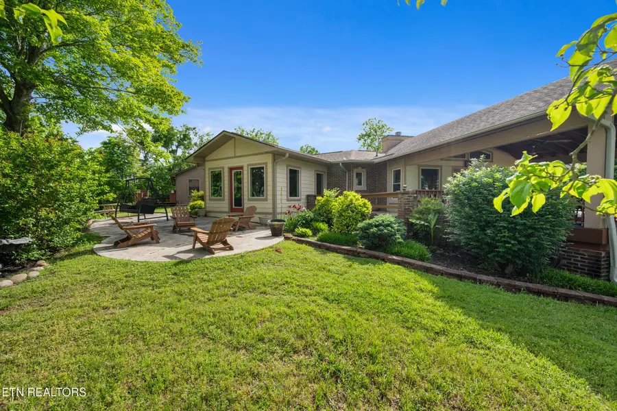 901 Lake Smoky Rd, Sevierville, TN 37876 - #3