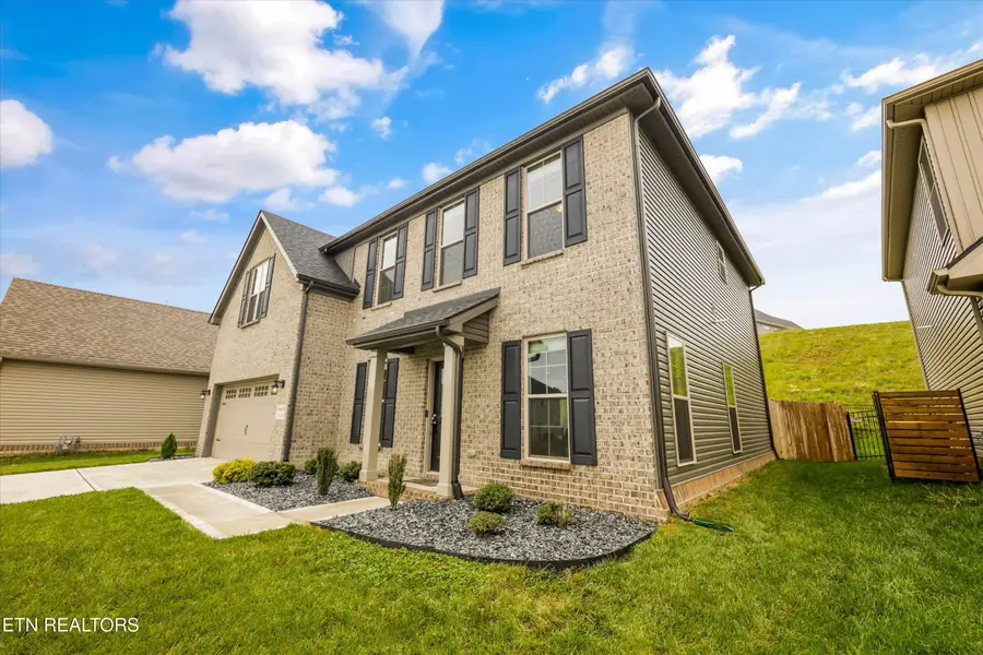 8849 Yellow Aster Rd, Knoxville, TN 37931 - #3