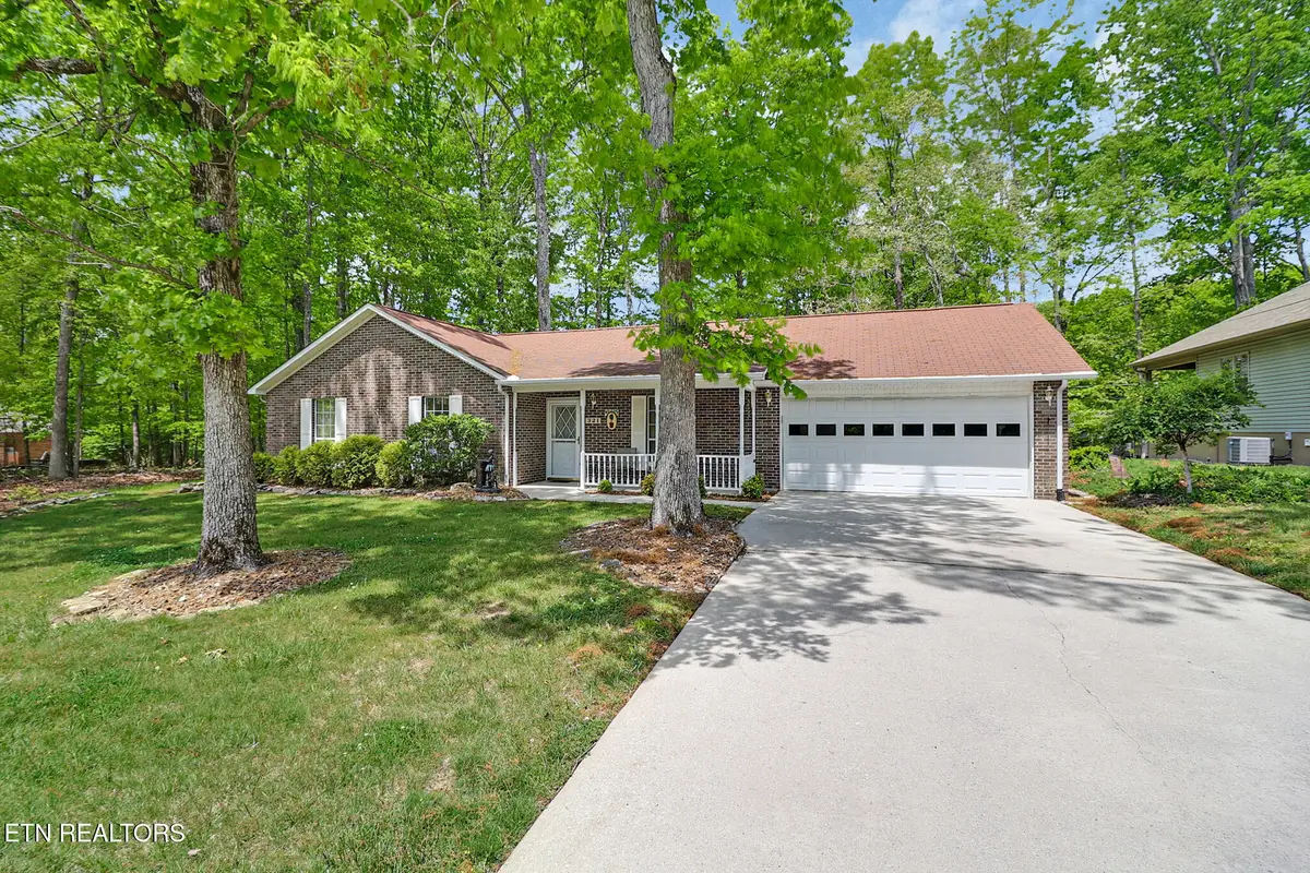 321 Lakeview Drive, Crossville, TN 38558 - #1
