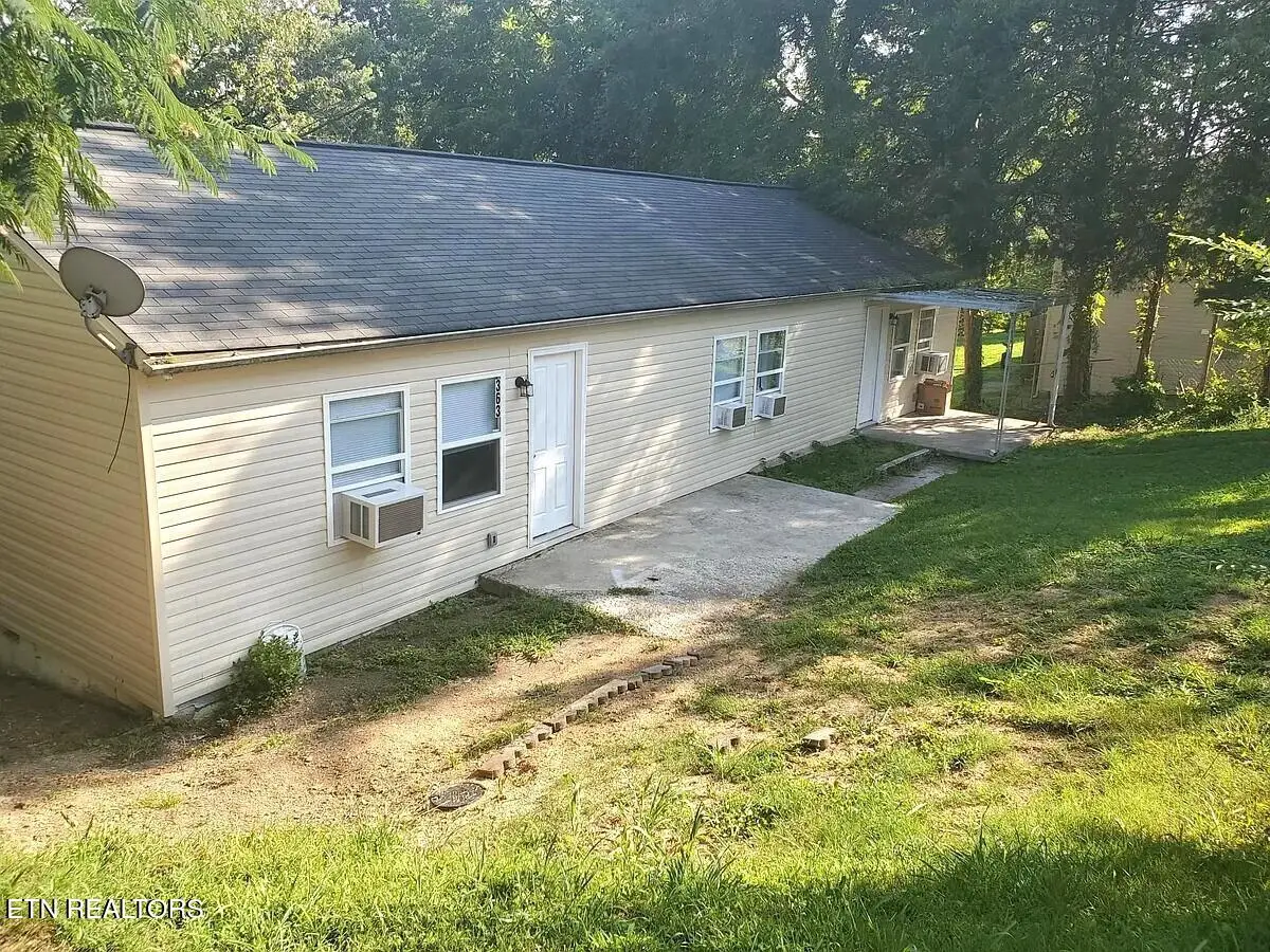 365 Robertsville Rd, Oak Ridge, TN 37830 - #1