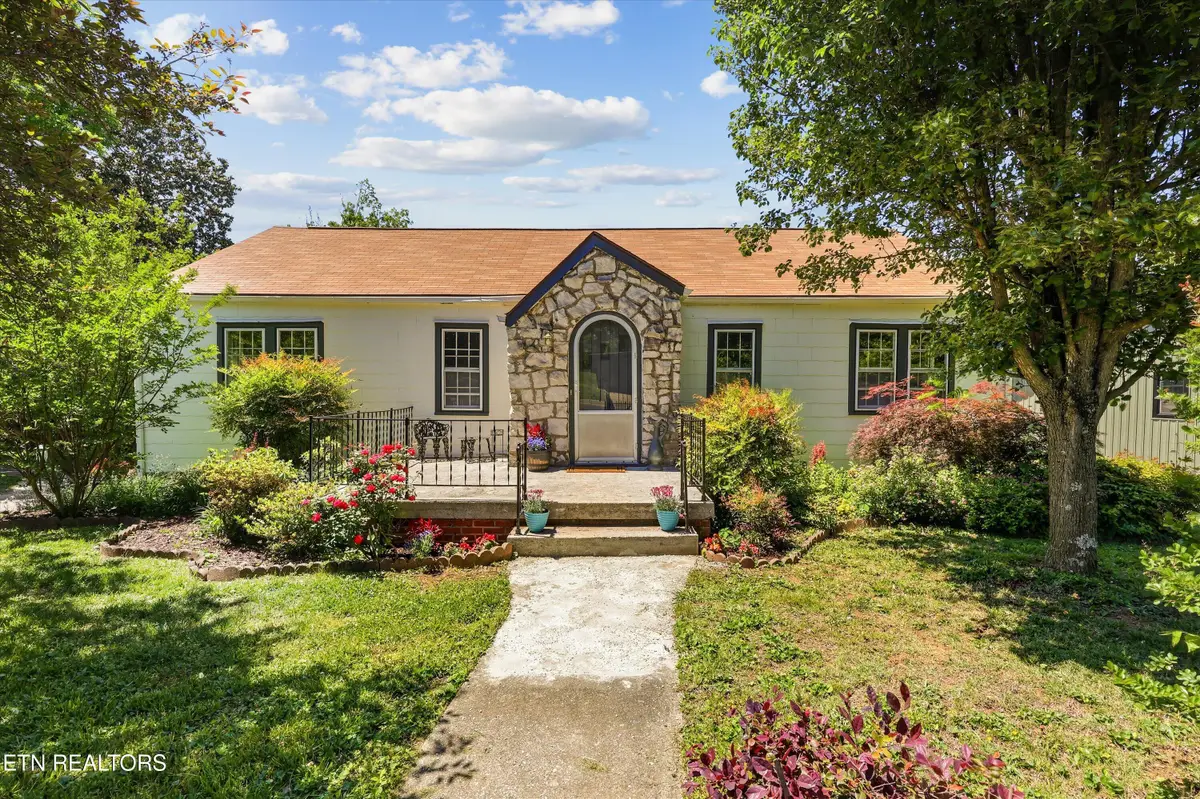 5417 Jacksboro Pike, Knoxville, TN 37918 - #1