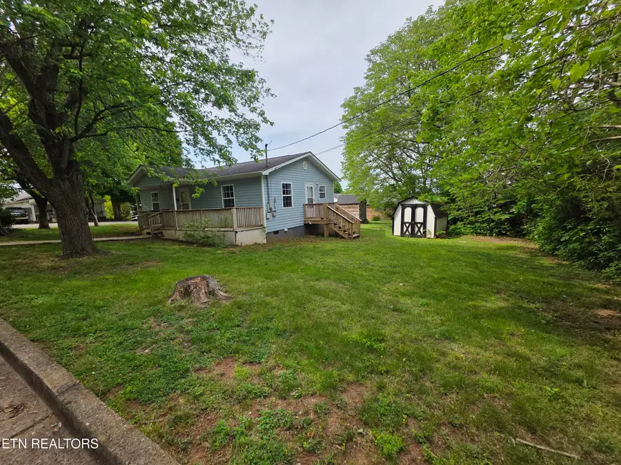 1011 Bon St, Lenoir City, TN 37771 - #2