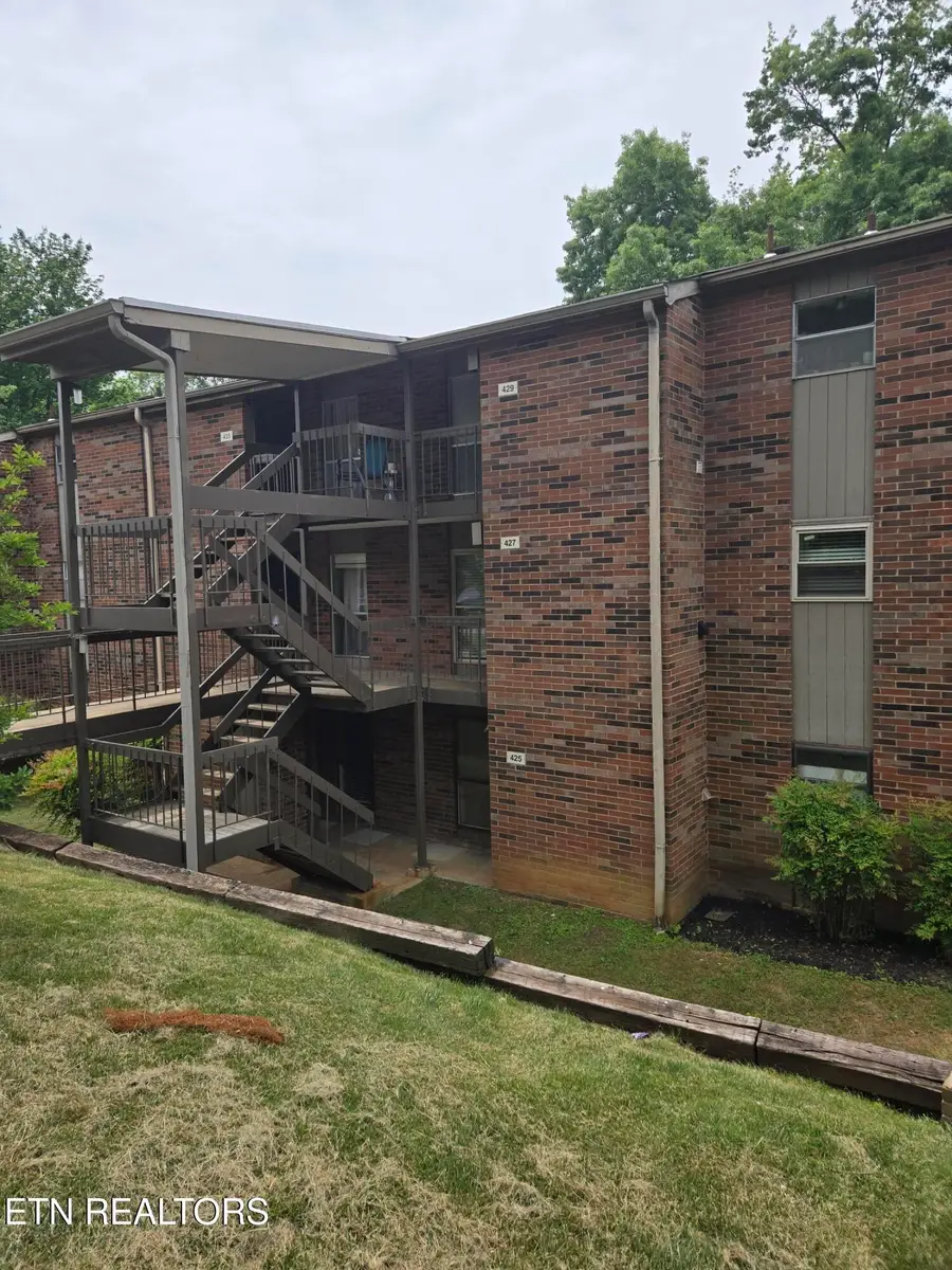 435 Canberra Drive, Knoxville, TN 37923 - #2