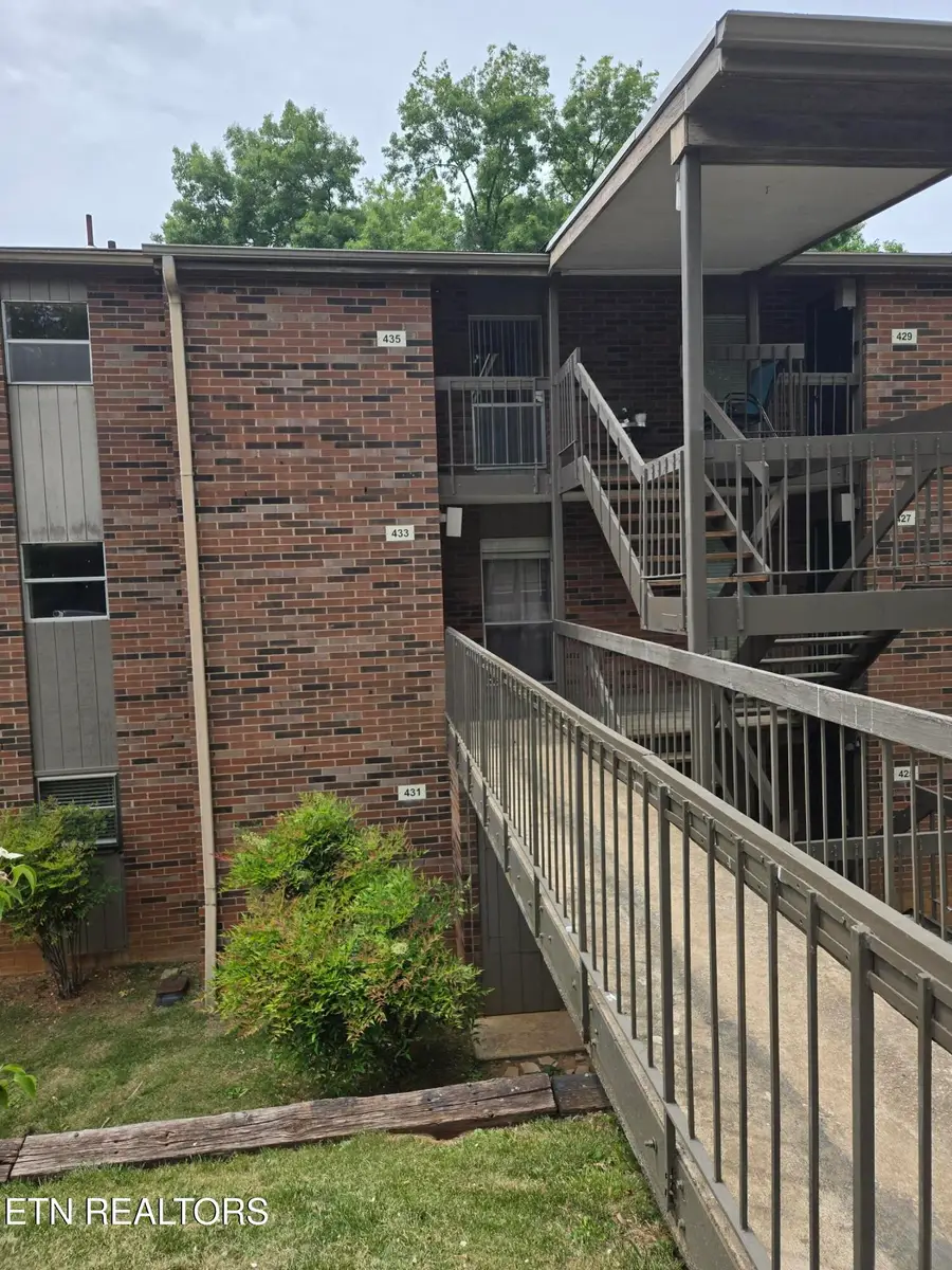 435 Canberra Drive, Knoxville, TN 37923 - #3