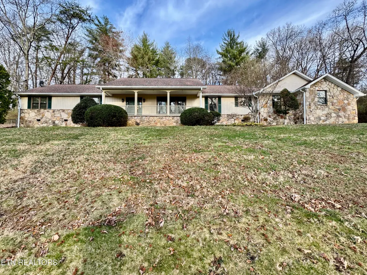 5913 Wassman Rd, Knoxville, TN 37912 - #1