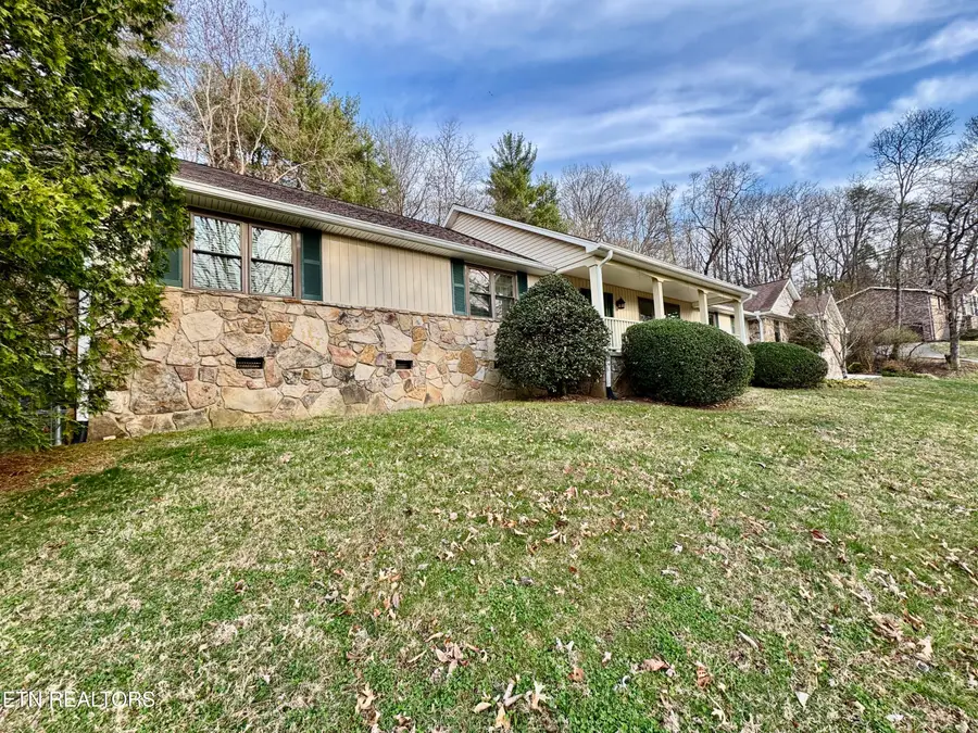 5913 Wassman Rd, Knoxville, TN 37912 - #3