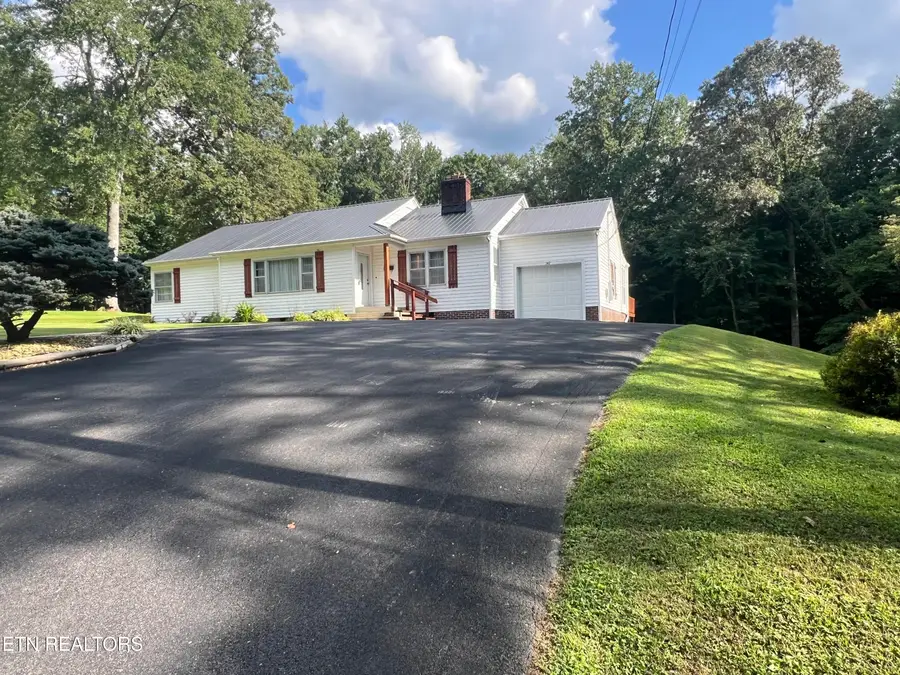 342 Vine Ave, Oneida, TN 37841 - #2