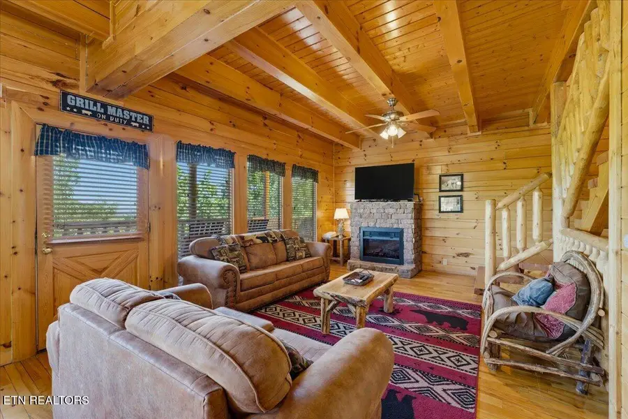 1717 High Rock Way, Sevierville, TN 37862 - #3