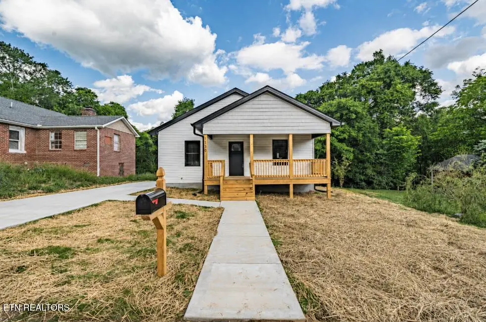 1130 Adcock Ave, Knoxville, TN 37921 - #1