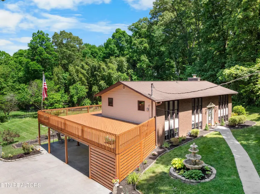 235 S Ridge Rd, Knoxville, TN 37920 - #2