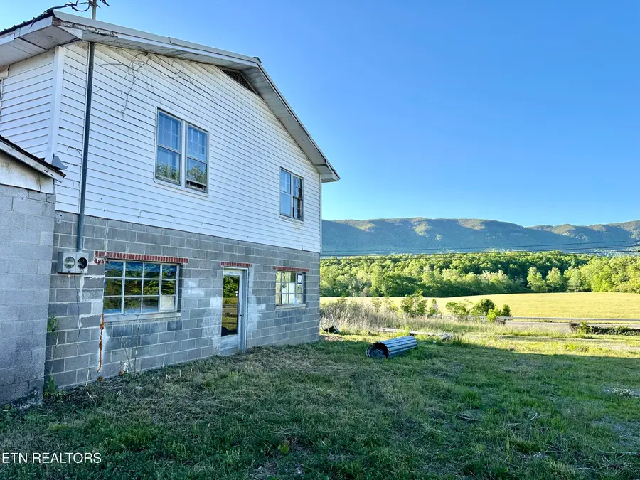 118 Haines Rd, Ewing, VA 24248 - #3
