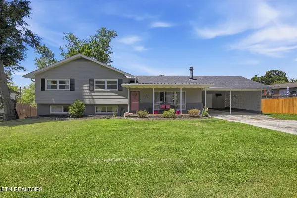 8705 Cranwood Drive, Knoxville, TN 37923