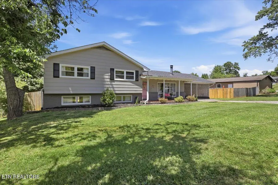 8705 Cranwood Drive, Knoxville, TN 37923 - #2