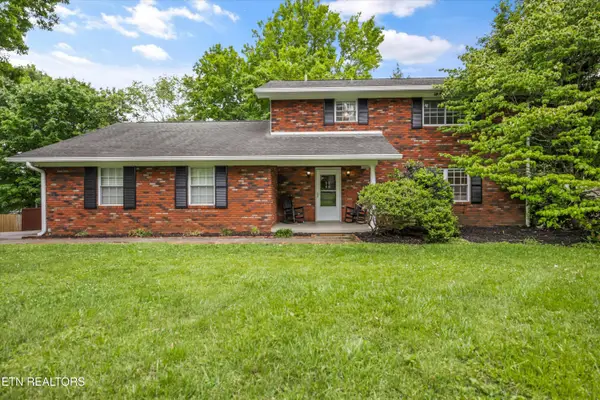 11712 Georgetowne Drive, Knoxville, TN 37934