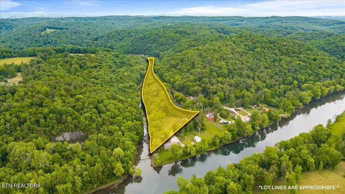 341 Lovely Bluff Rd, Rocky Top, TN 37769 - #1
