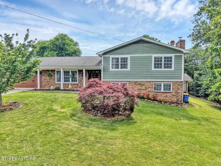 929 Oxford Hills Drive, Maryville, TN 37803 - #2