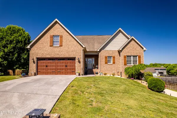 1363 River Run Circle, Sevierville, TN 37876