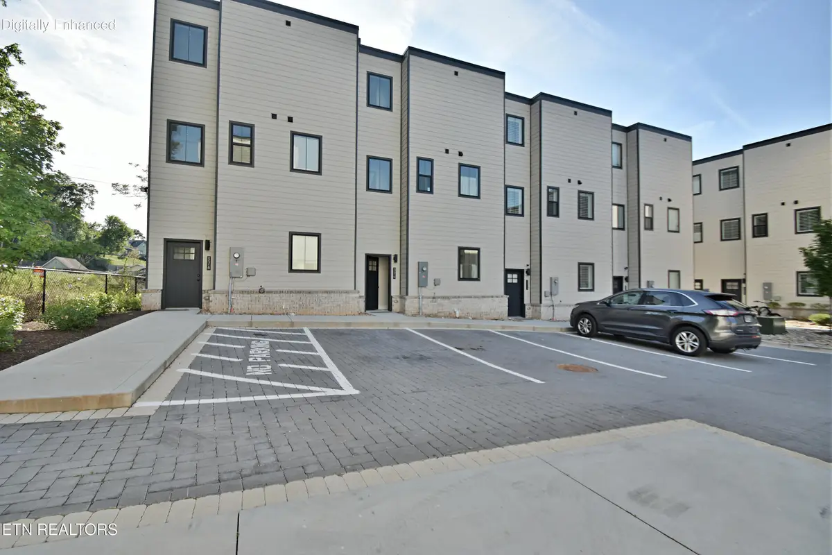 374 Mccormick St, Knoxville, TN 37920 - #1