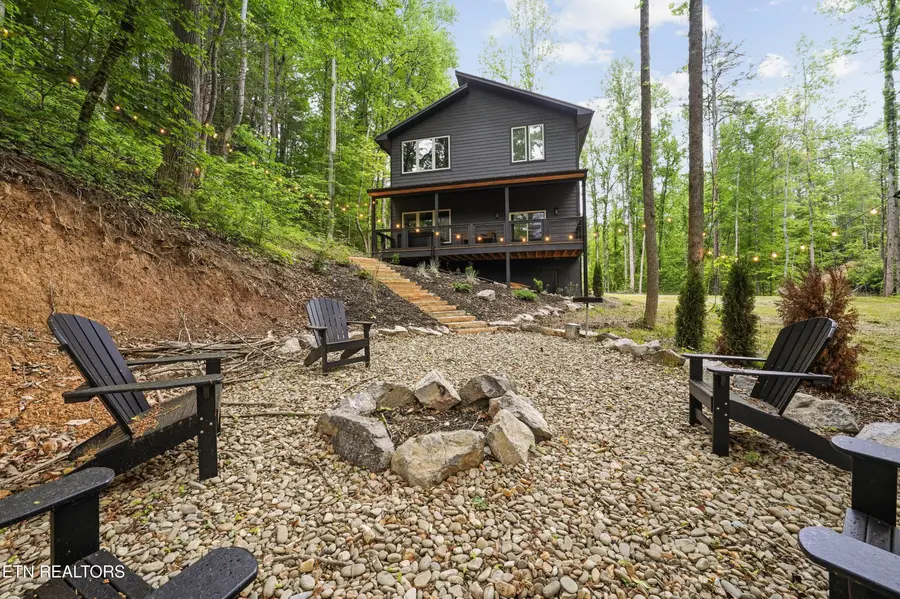2825 Whisper Creek Lane, Sevierville, TN 37862 - #2
