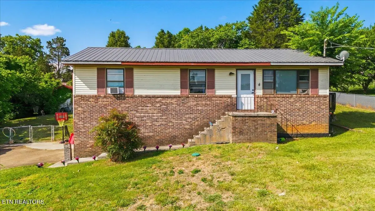 6217 Renee Rd, Corryton, TN 37721 - #1