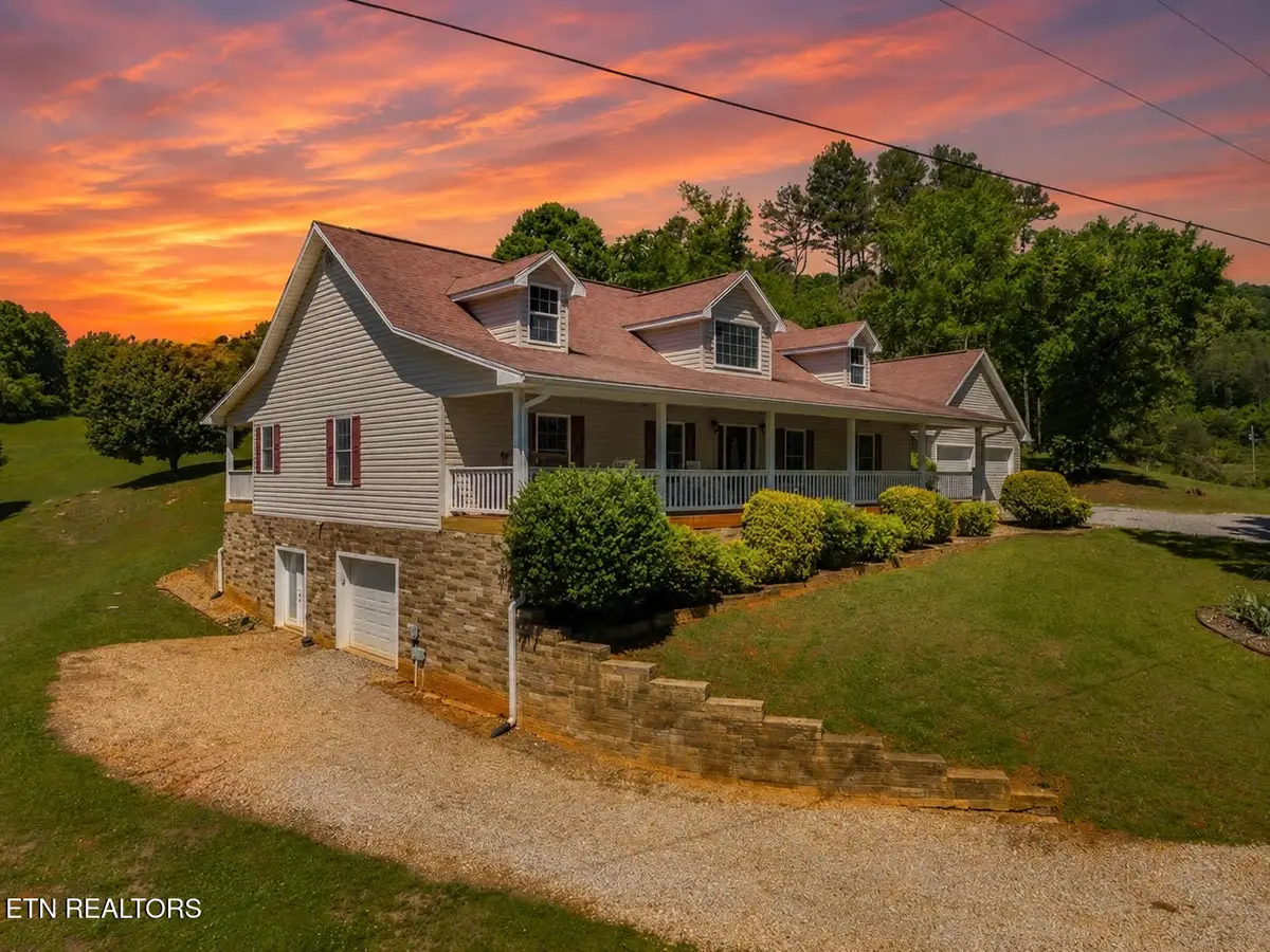 2433 Green Rd, Cosby, TN 37722 - #1