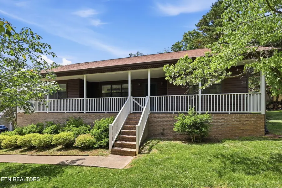 2112 Pine Meade Rd, Knoxville, TN 37923 - #2