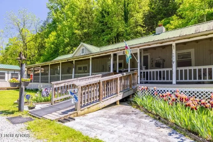 3244 Lost Branch Rd, Sevierville, TN 37862 - #1