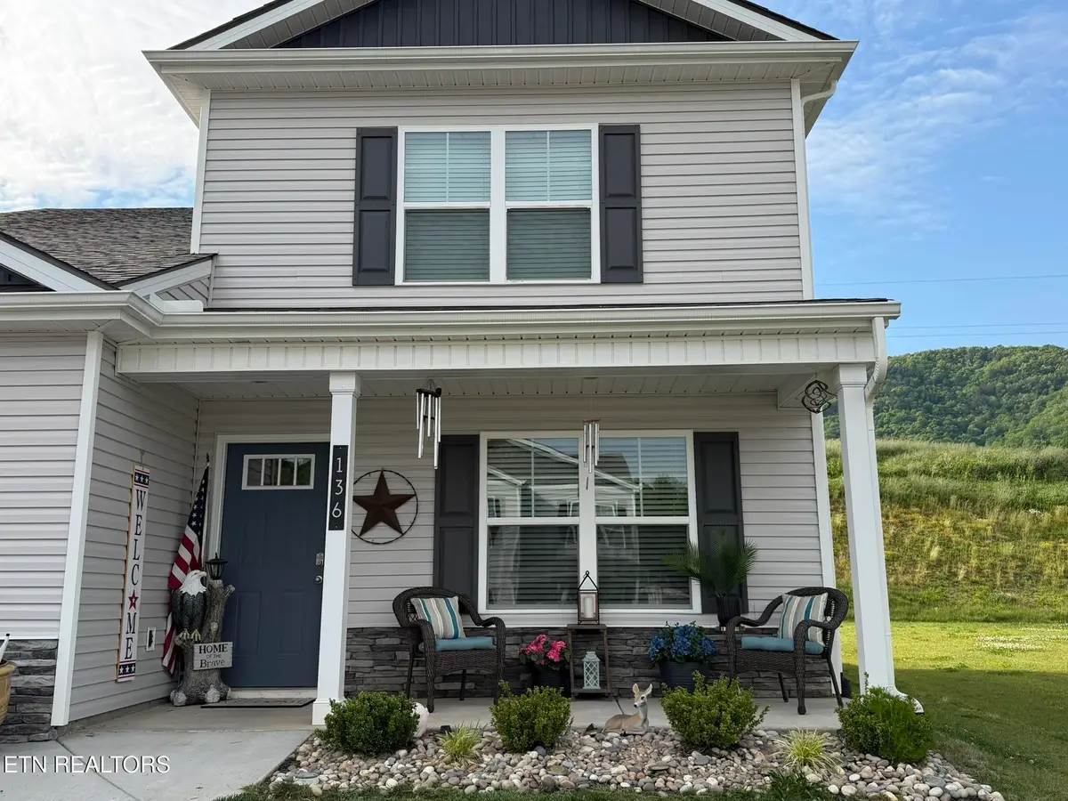 136 S Blissful Meadows Drive, Harriman, TN 37748 - #1
