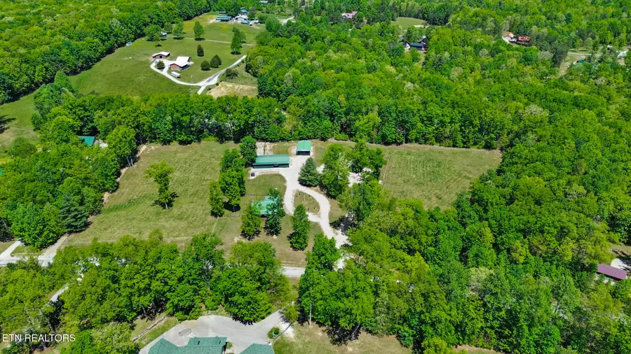 790 Spruce Creek Drive, Jamestown, TN 38556 - #2