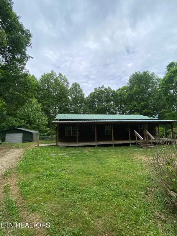 129 Shields Branch Rd, Tellico Plains, TN 37385