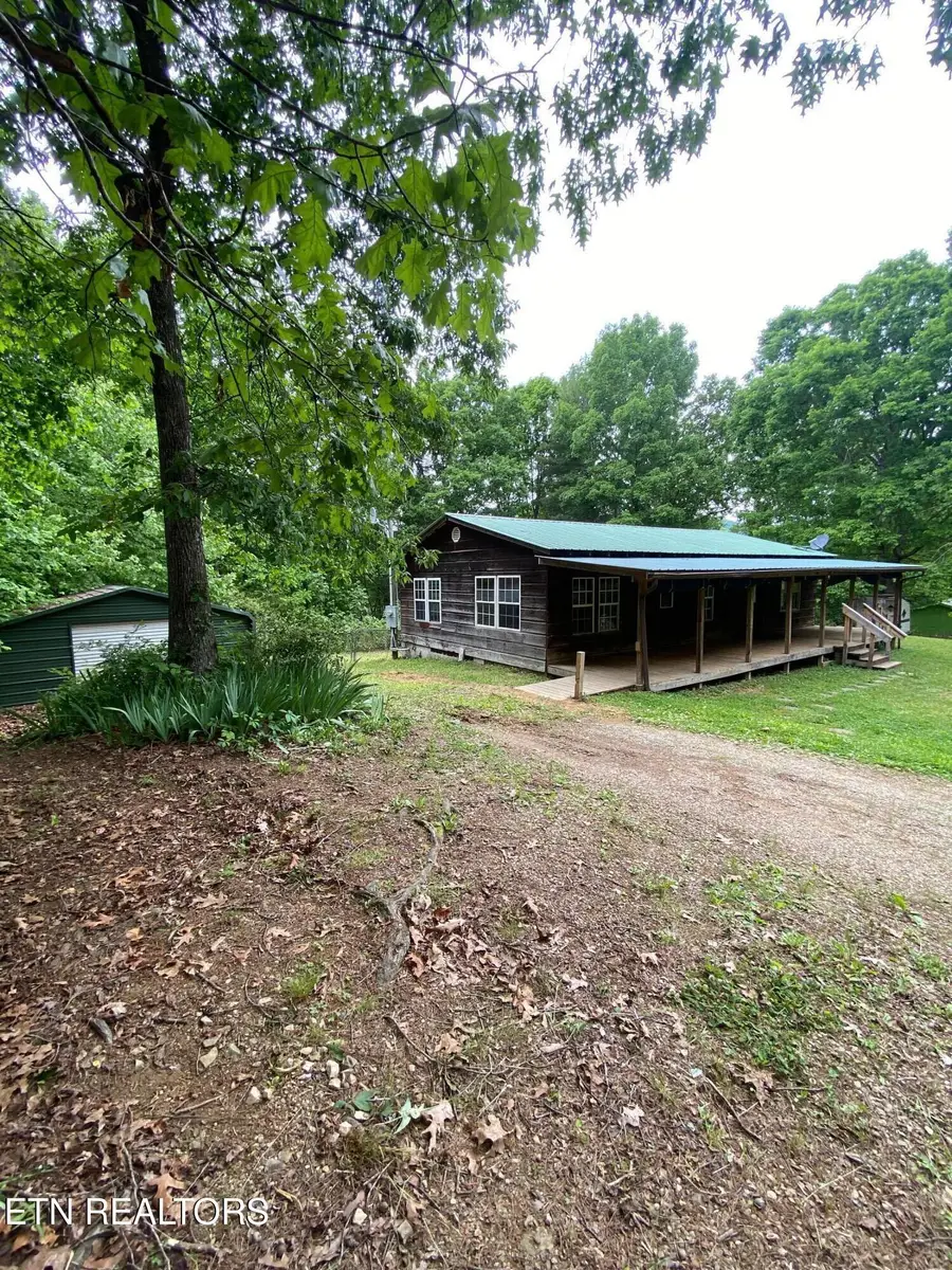 129 Shields Branch Rd, Tellico Plains, TN 37385 - #2