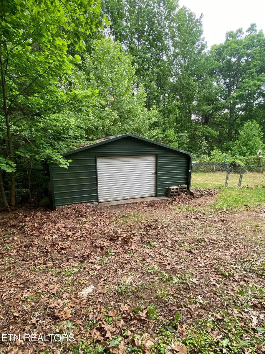 129 Shields Branch Rd, Tellico Plains, TN 37385 - #3