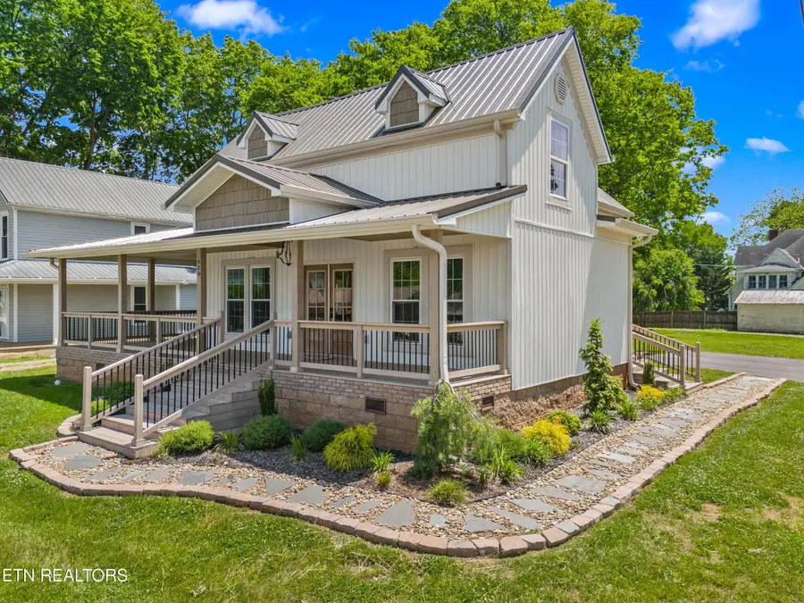 400 E 4th North St, Morristown, TN 37814 - #3