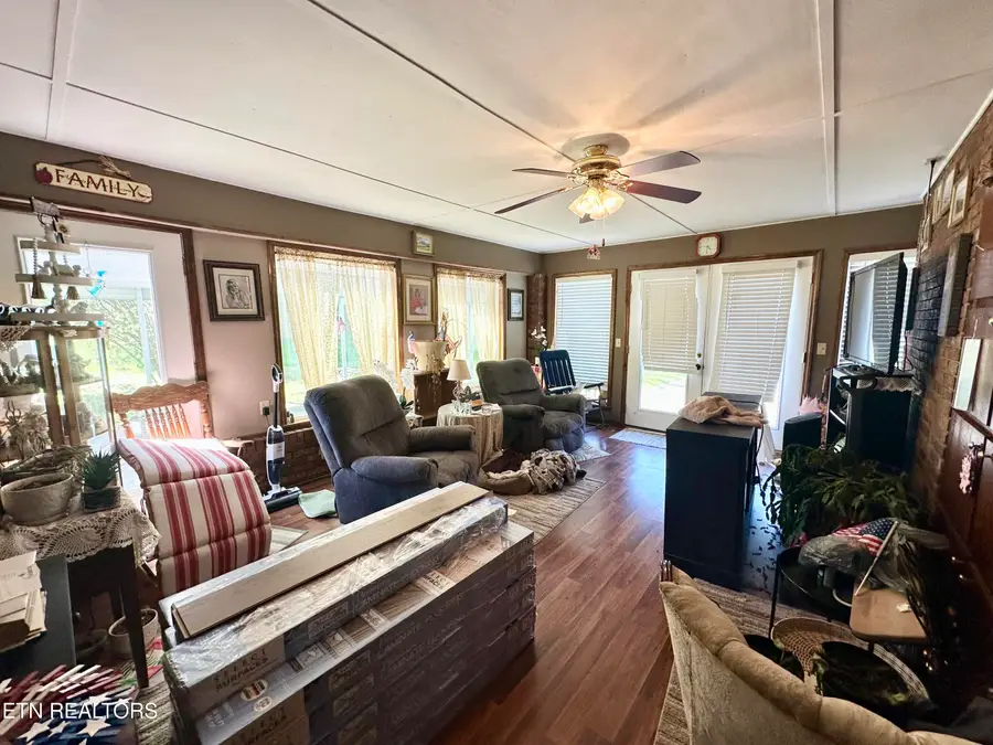 243 Goat Town Rd, Ewing, VA 24248 - #3