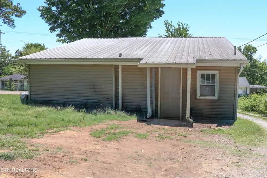 2705 Cecil Ave, Knoxville, TN 37917 - #2
