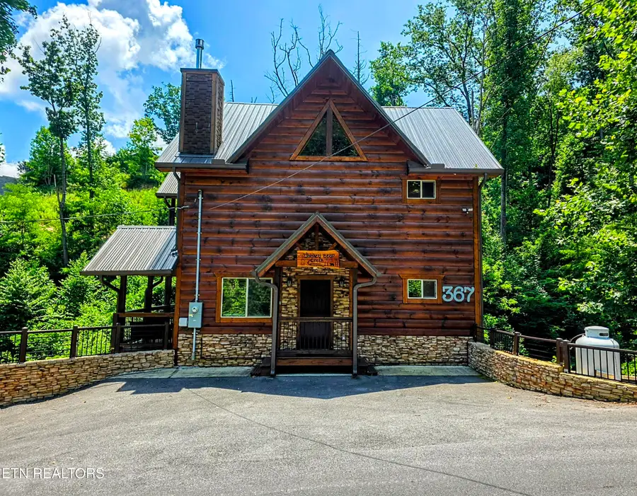 367 Wiley Oakley Drive, Gatlinburg, TN 37738 - #2