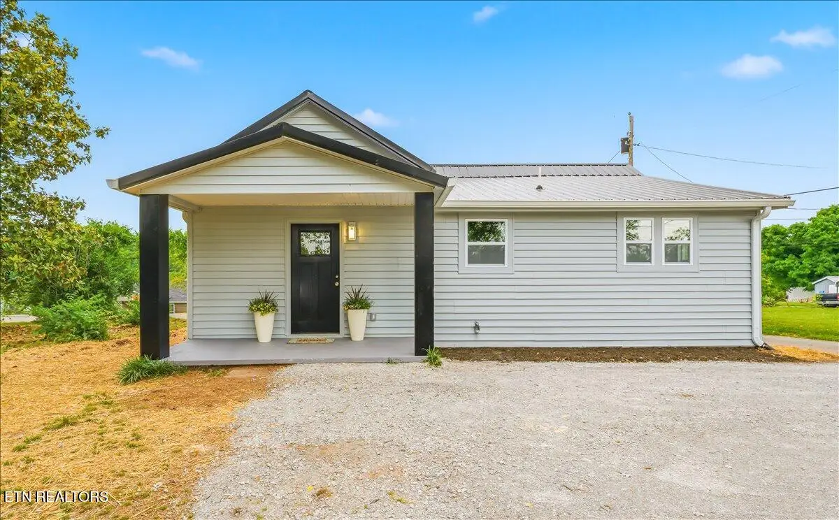 701 Childress Ave, Sweetwater, TN 37874 - #1