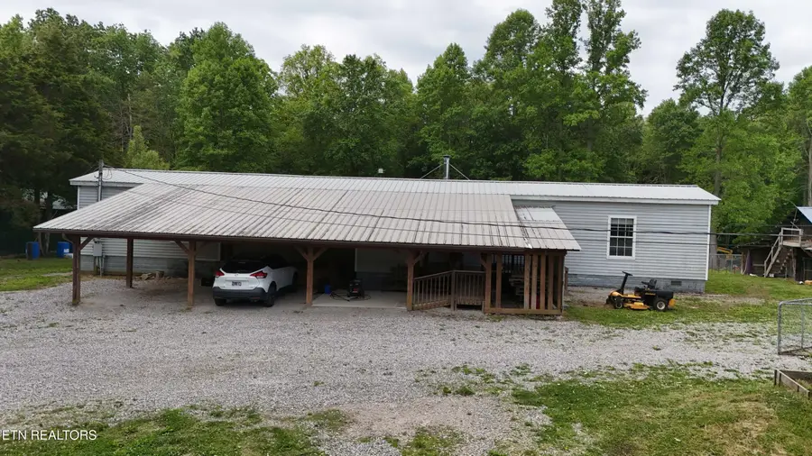 204 Honey Creek Loop Rd, Allardt, TN 38504 - #2