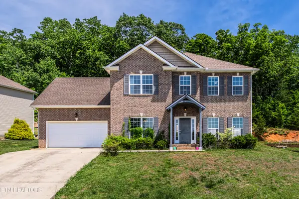 3032 Oakwood Hills Lane, Knoxville, TN 37931