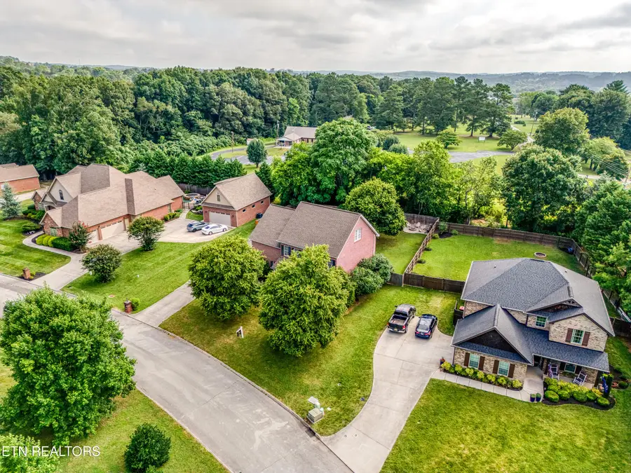 300 Yellowstone Lane, Lenoir City, TN 37771 - #2